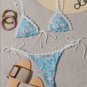 SHEIN Flower Lace Trim Triangle Bikini Swimsuit